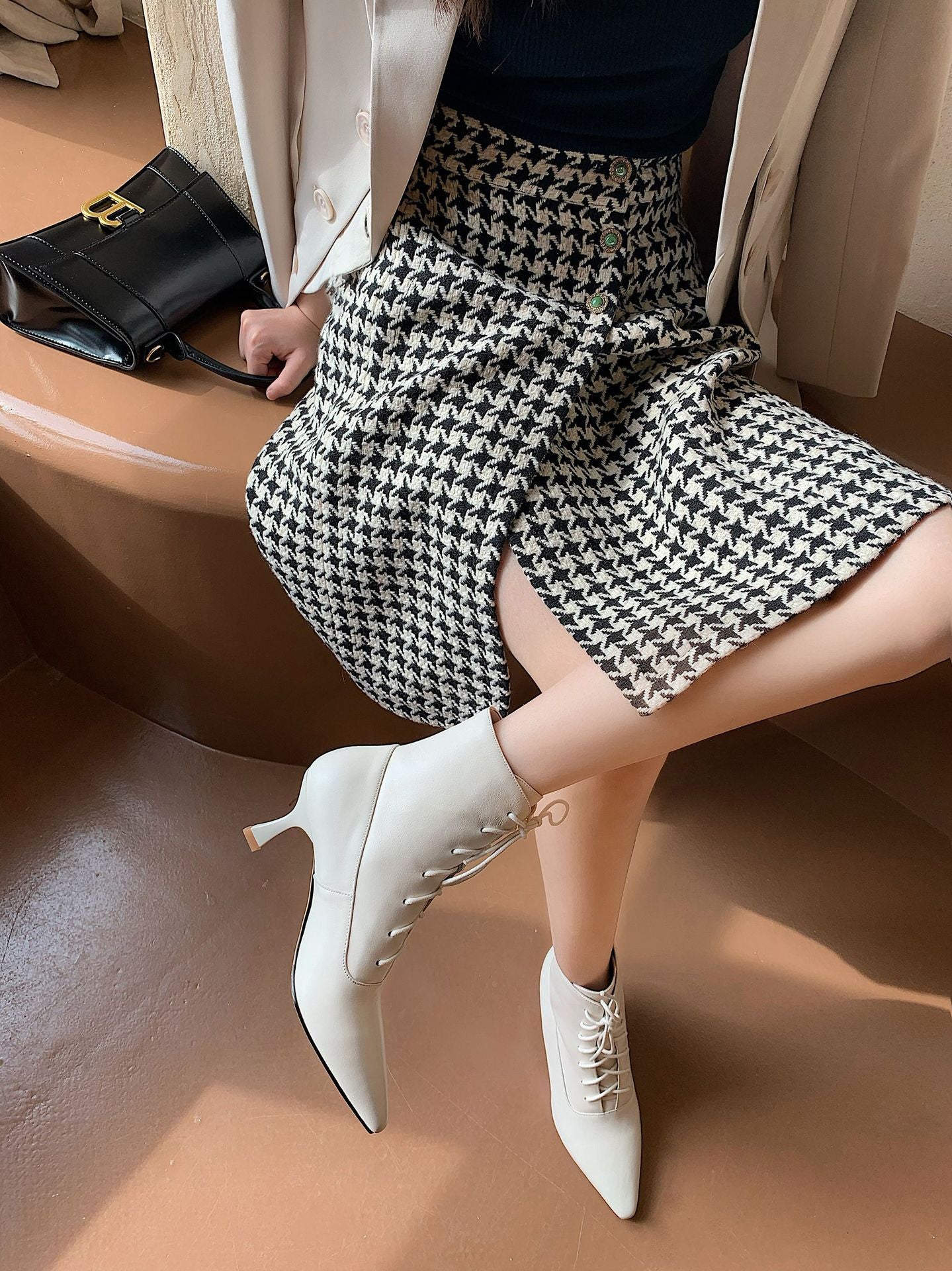 Fashion Cattlehide Leather Pointed High Heels