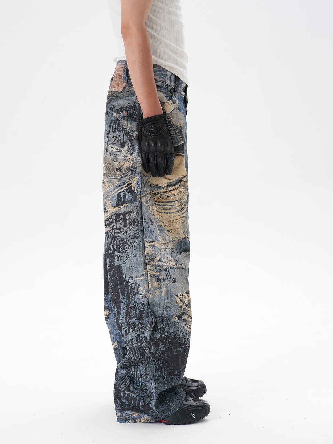 3D Digital Printing Ripped Graffiti Straight Jeans