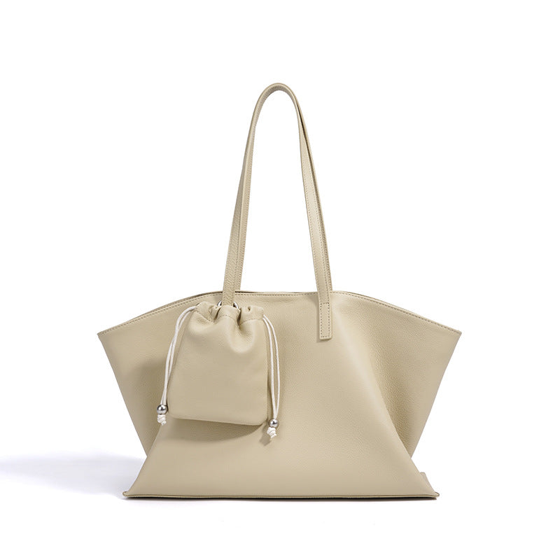 Soft-Structure Tote in First-Layer Cowhide —