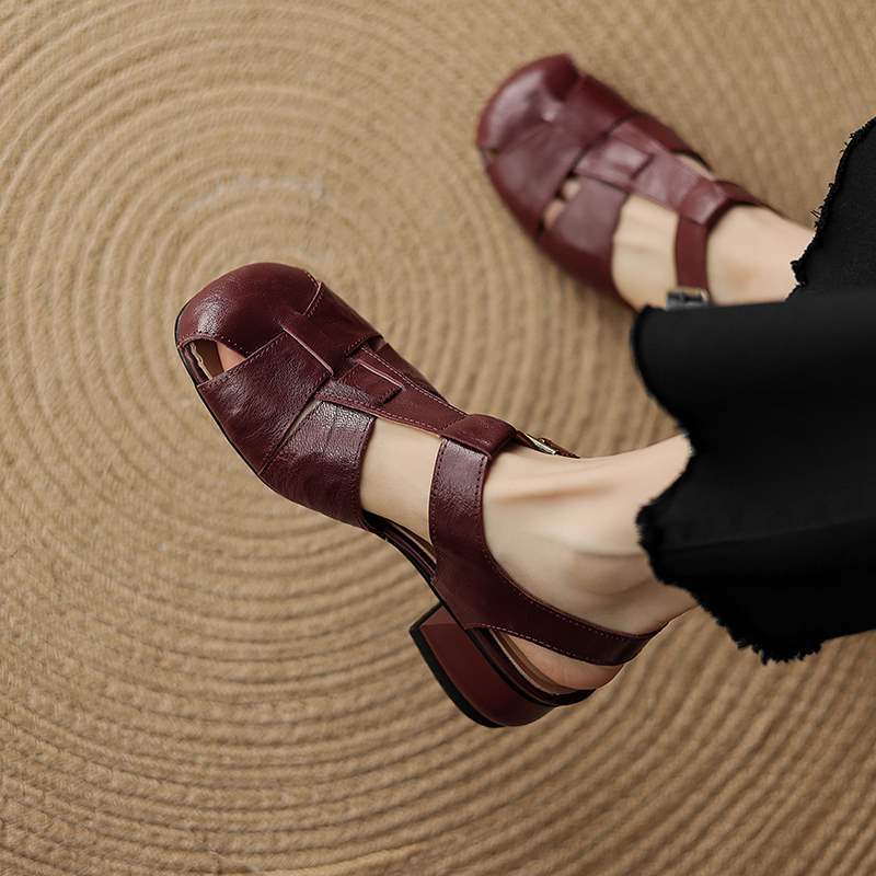 Closed-Toe T-Strap Block Heel – First-Layer Cowhide with Pigskin Insole