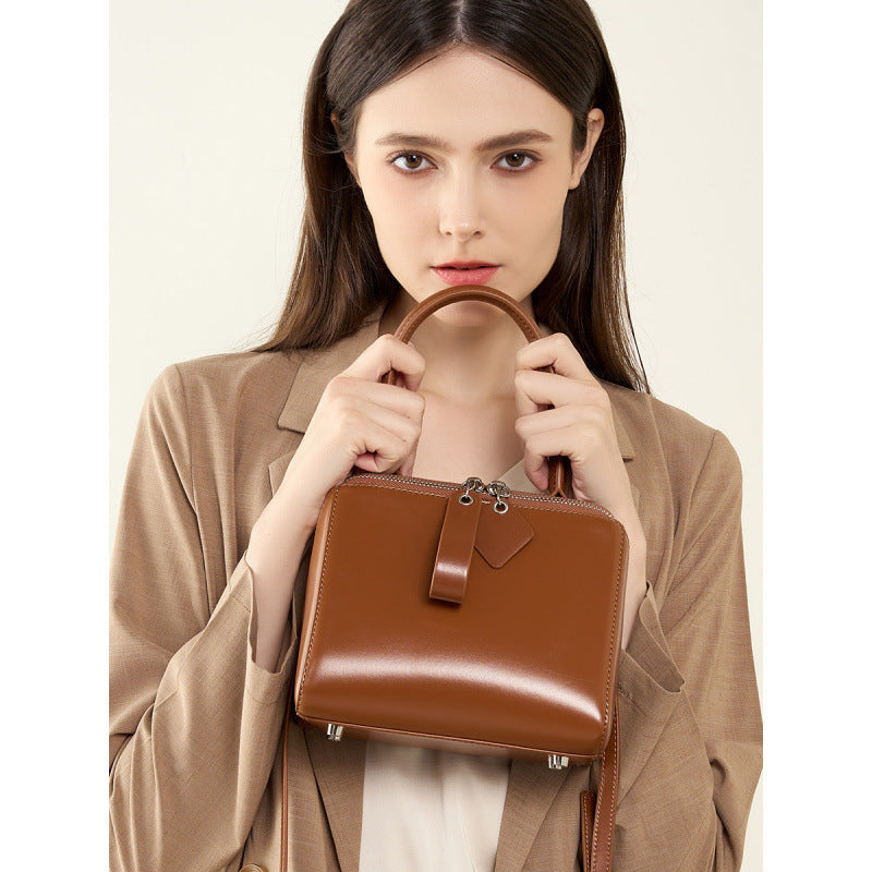 Structured Cowhide with Defined Geometry