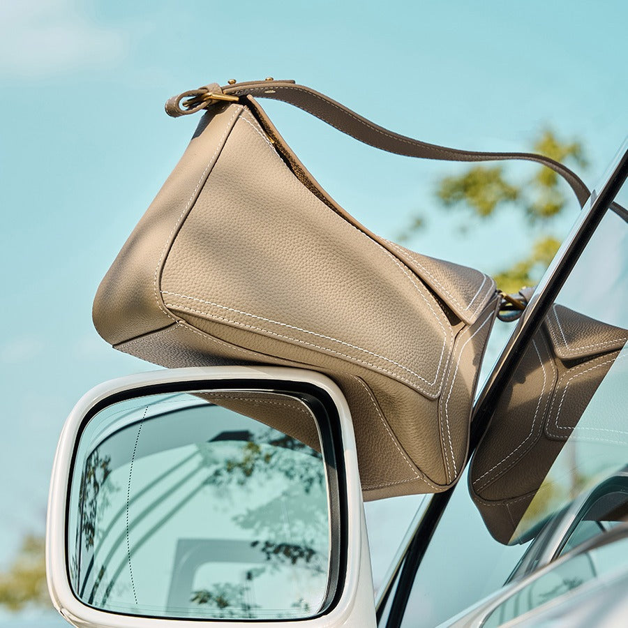 Structured Shoulder Bag — First-Layer Cowhide Leather