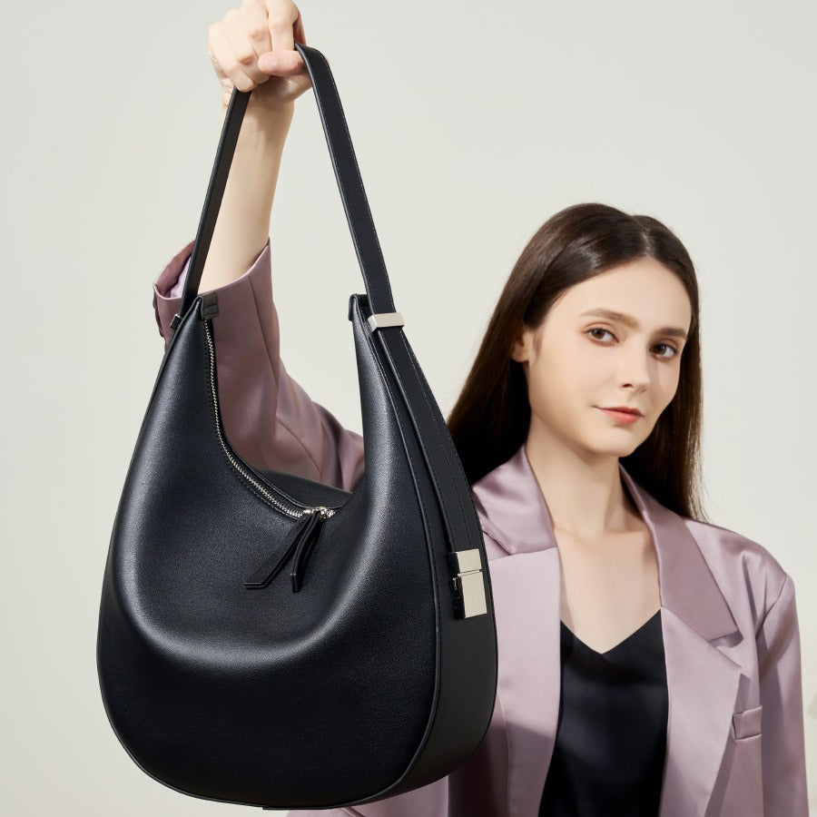 Curved Shoulder Bag — First-Layer Cowhide Leather