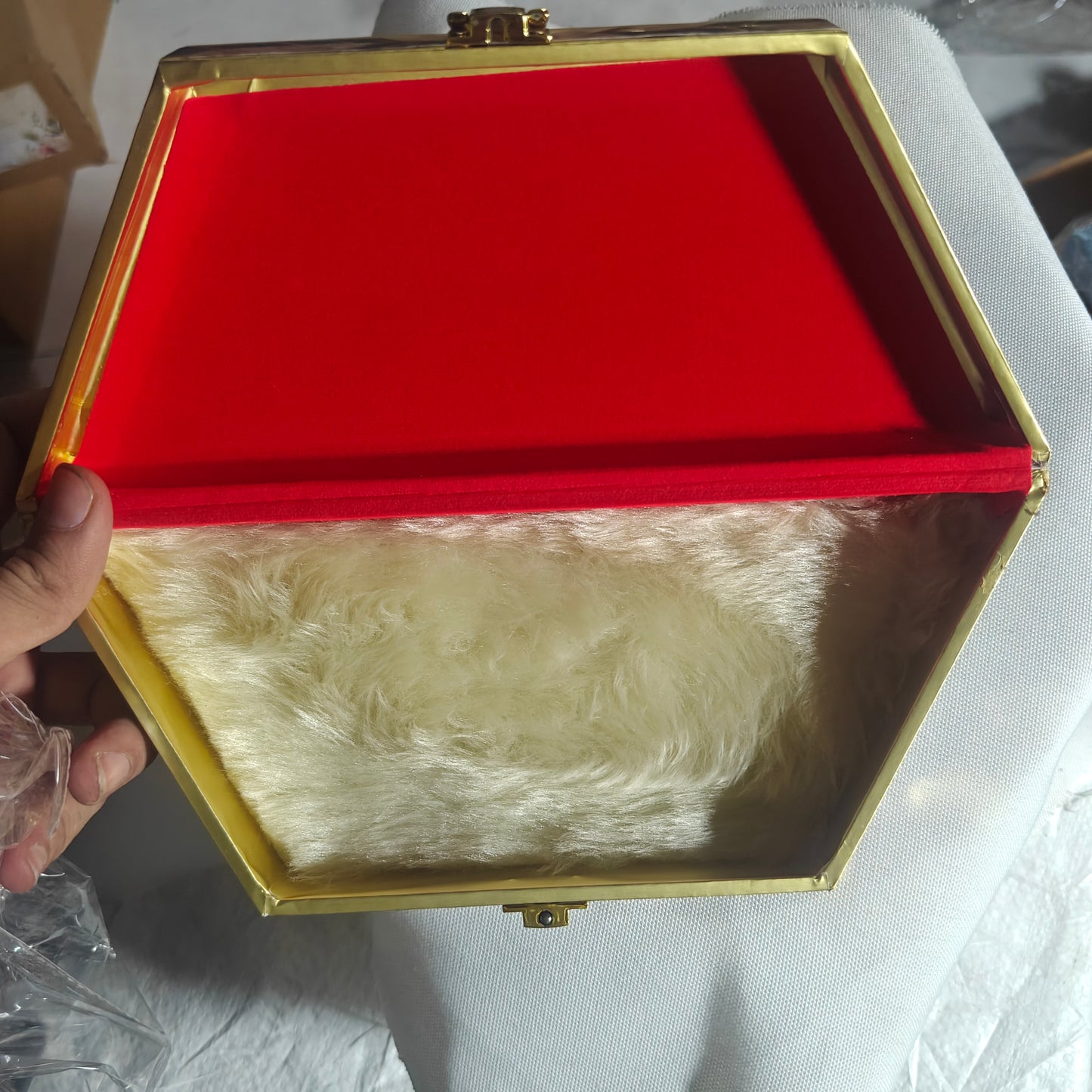 Bagveda handcrafted jewelry and keepsake storage box