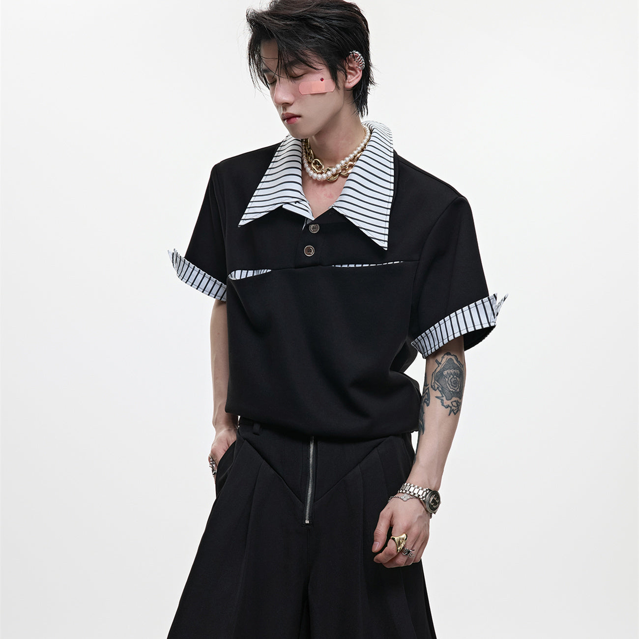 Women's Loose Striped Versatile Fake Two Piece T-shirt Short Sleeved