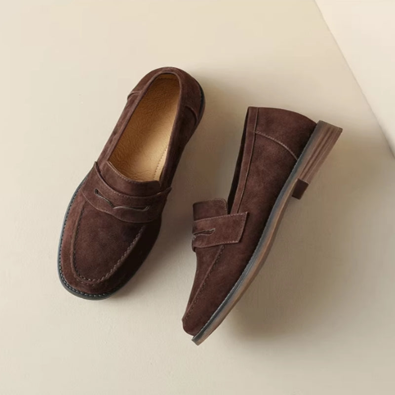 Silence, Perfected in Black.