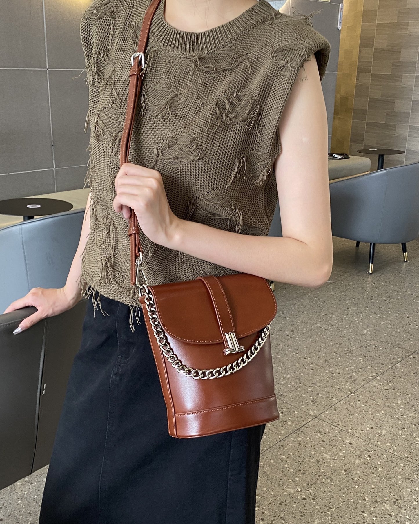 Leather Chain Women's First Layer Leather One-shoulder Crossbody Bag