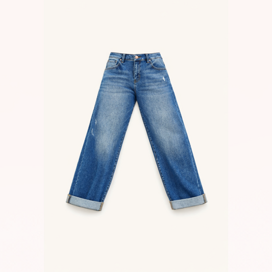 Cuffed Wide-Leg Jeans — Quiet Authority