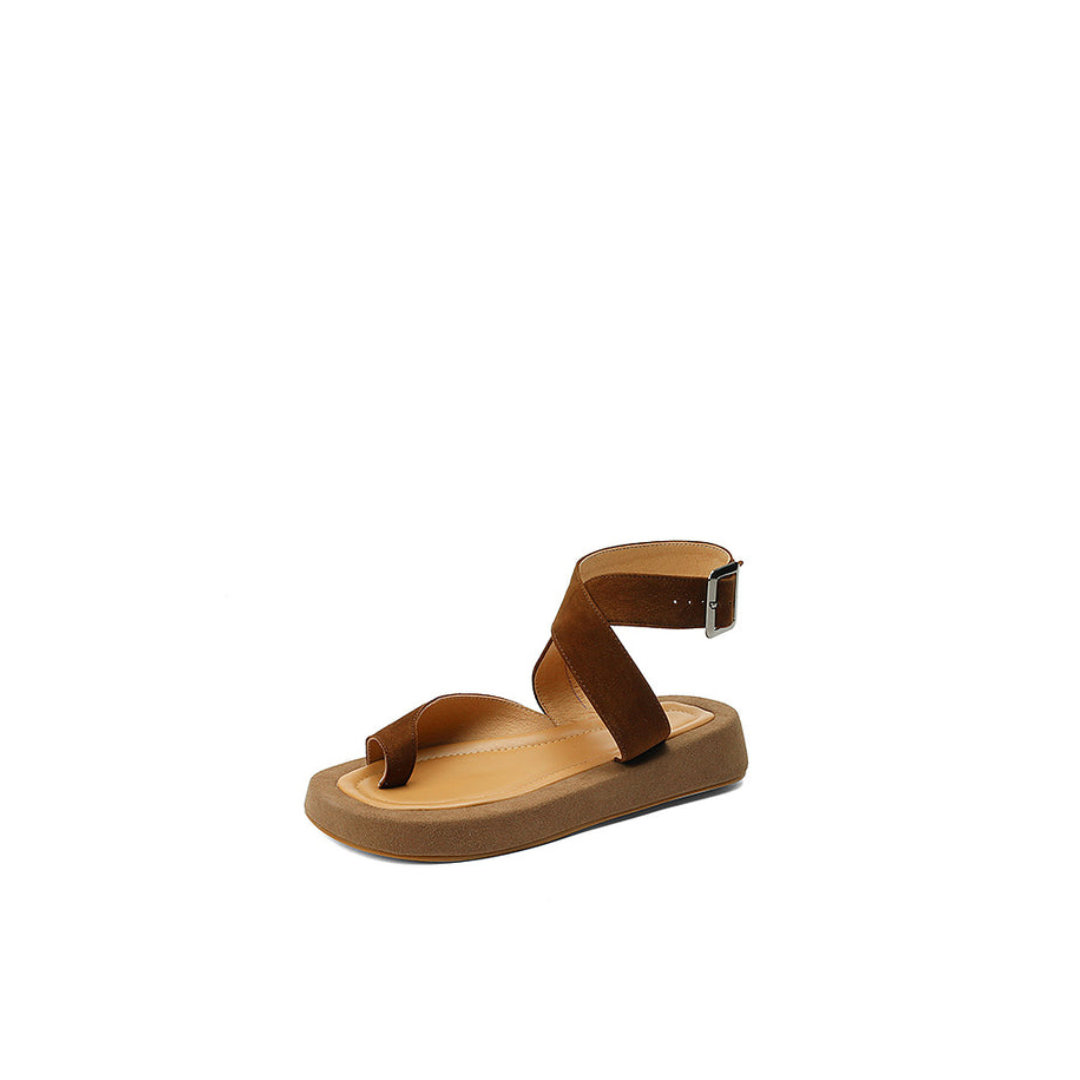 Minimal Flat Sandal – Full-Grain Cowhide