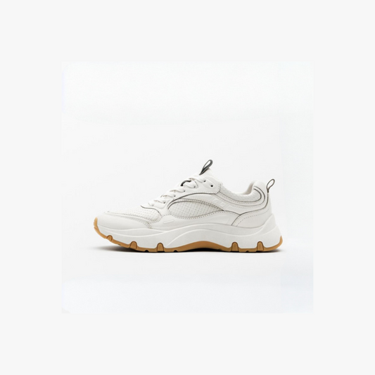 Structured Daily Sneaker – Leather & Mesh with Sculpted Sole