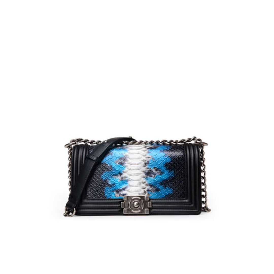 Structured Chain Shoulder Bag — First-Layer Cowhide with Embossed Panel